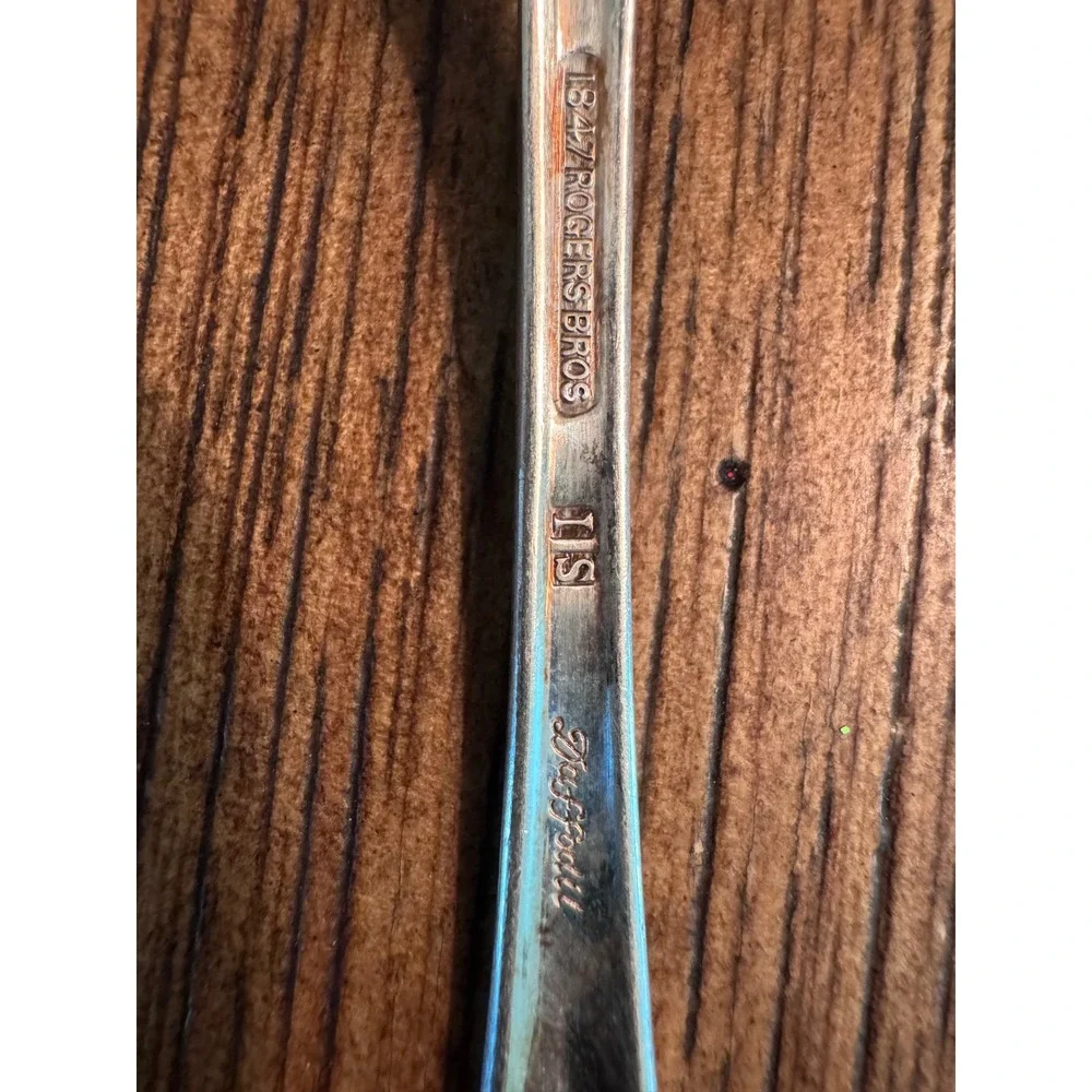 1847 Rogers Bros vintage 1847